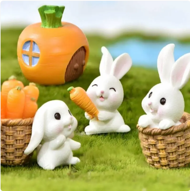 Mini Resin Animal Figurines for DIY Gardens & Terrariums – 8 Styles, Waterproof Micro-Landscape Decor